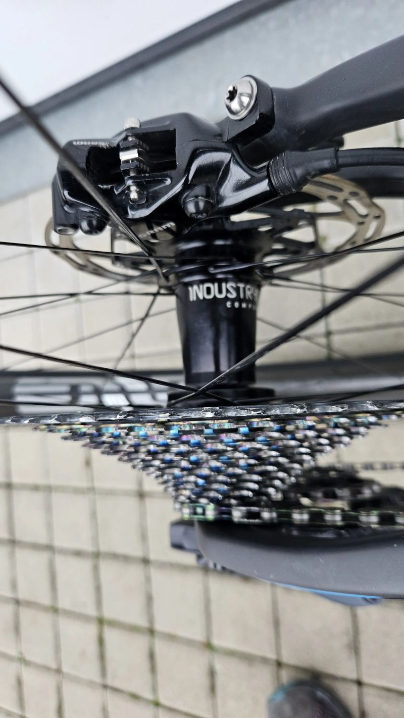 Pivot Cycles MACH 4 SL (velikost M)