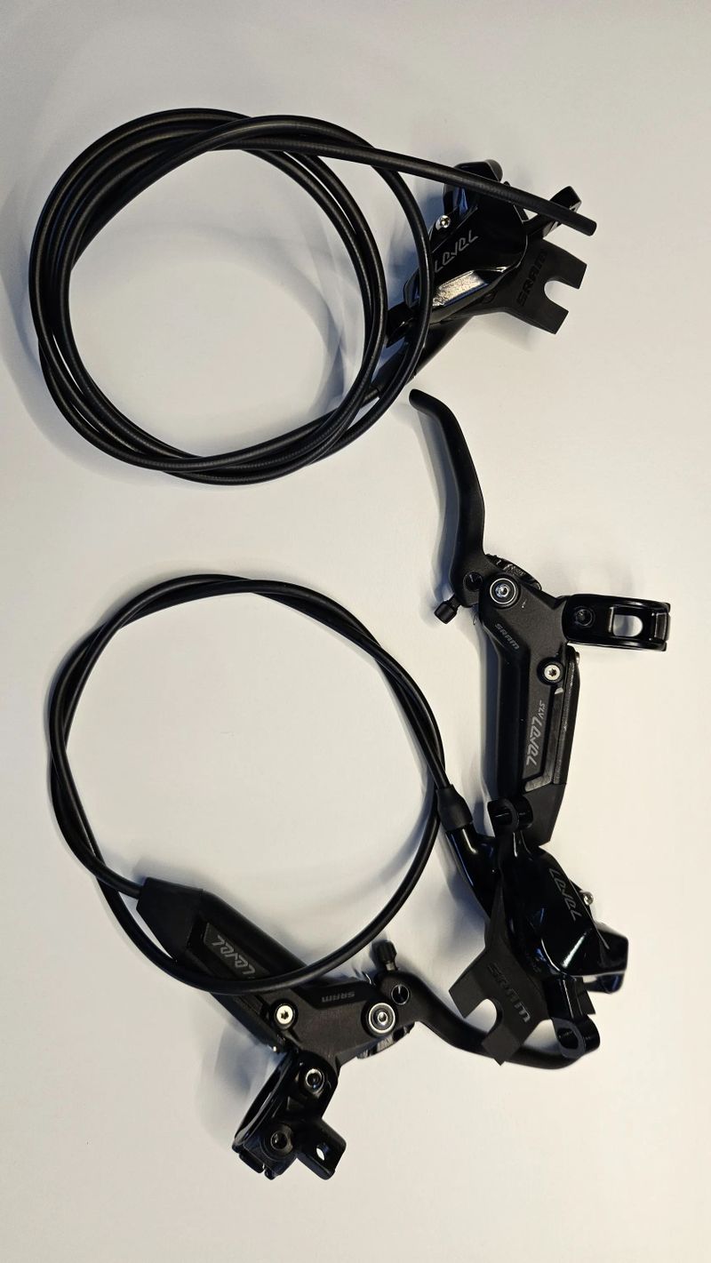 Díky FOX, SRAM, ROCK SHOX, SIGEYI, DT SWISS