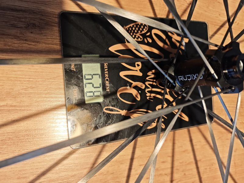 Karbonové kola Rujix