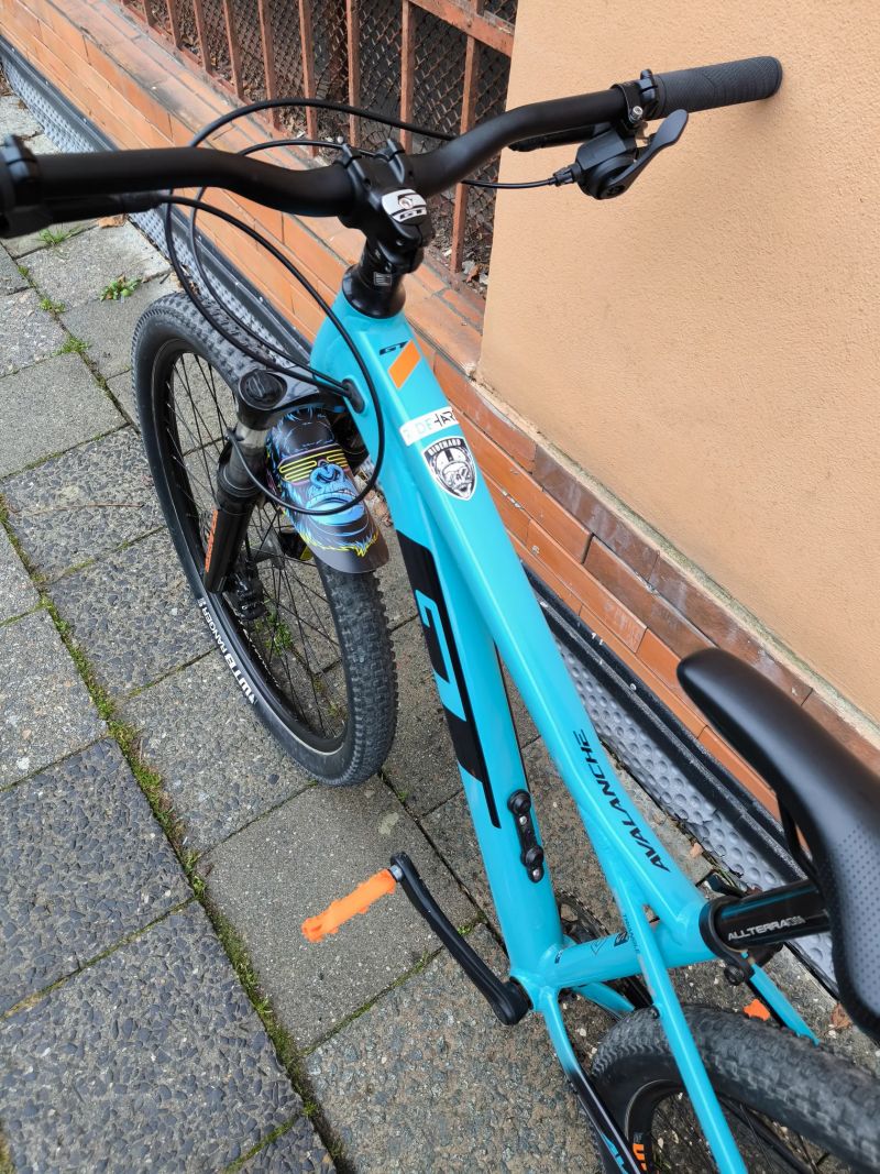 GT Avalanche Comp 27,5 vel. XS