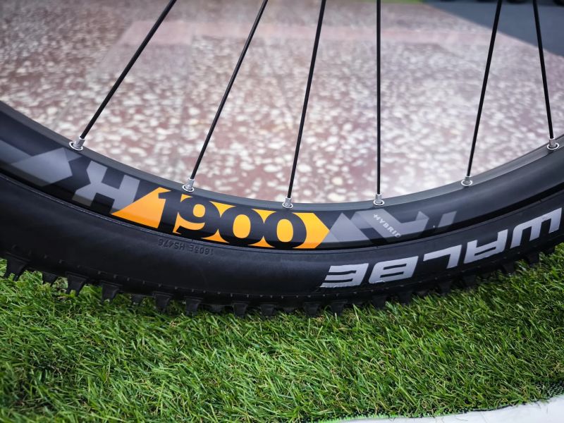 !!!NOVÝ!!! celoodpružený NS Bikes Nerd Mini 27,5" - stavba, pro juniory 140-155cm, zdvih 140mm