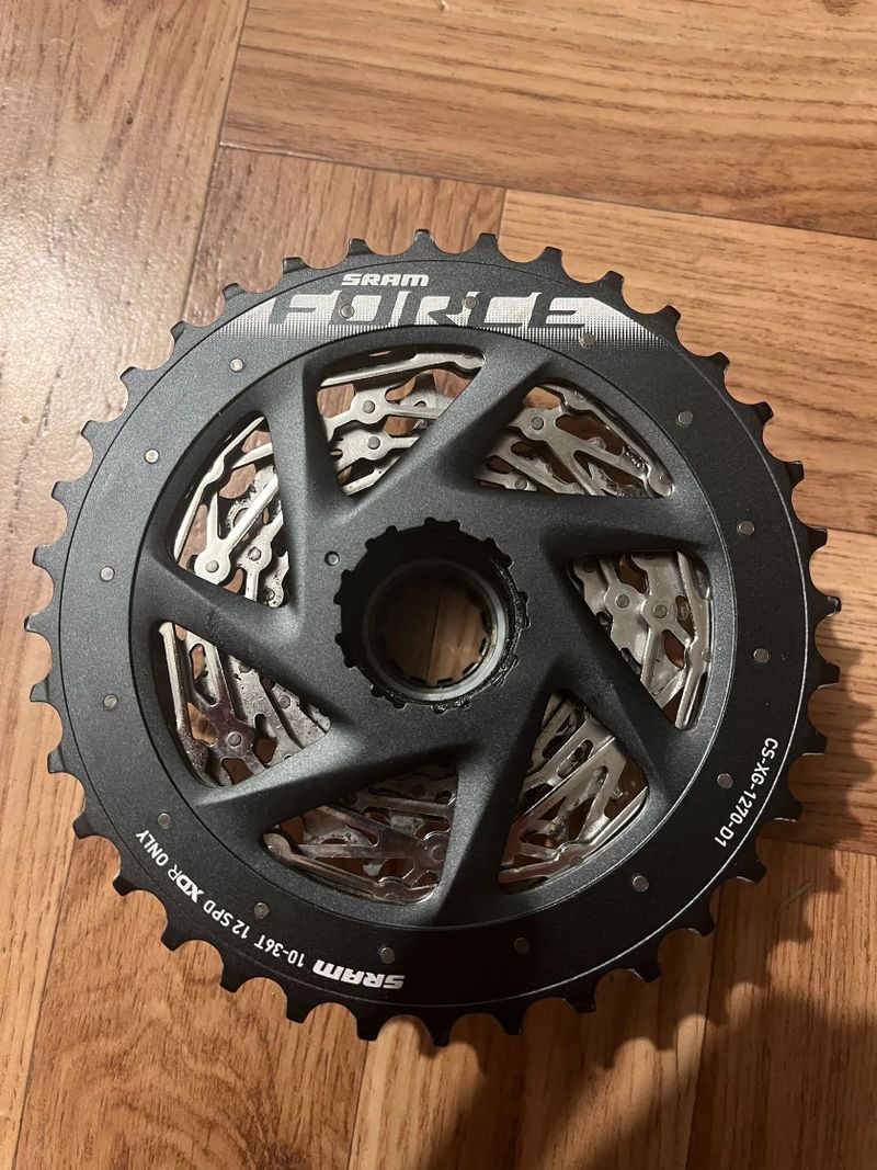 Prodám kazetu Sram Force