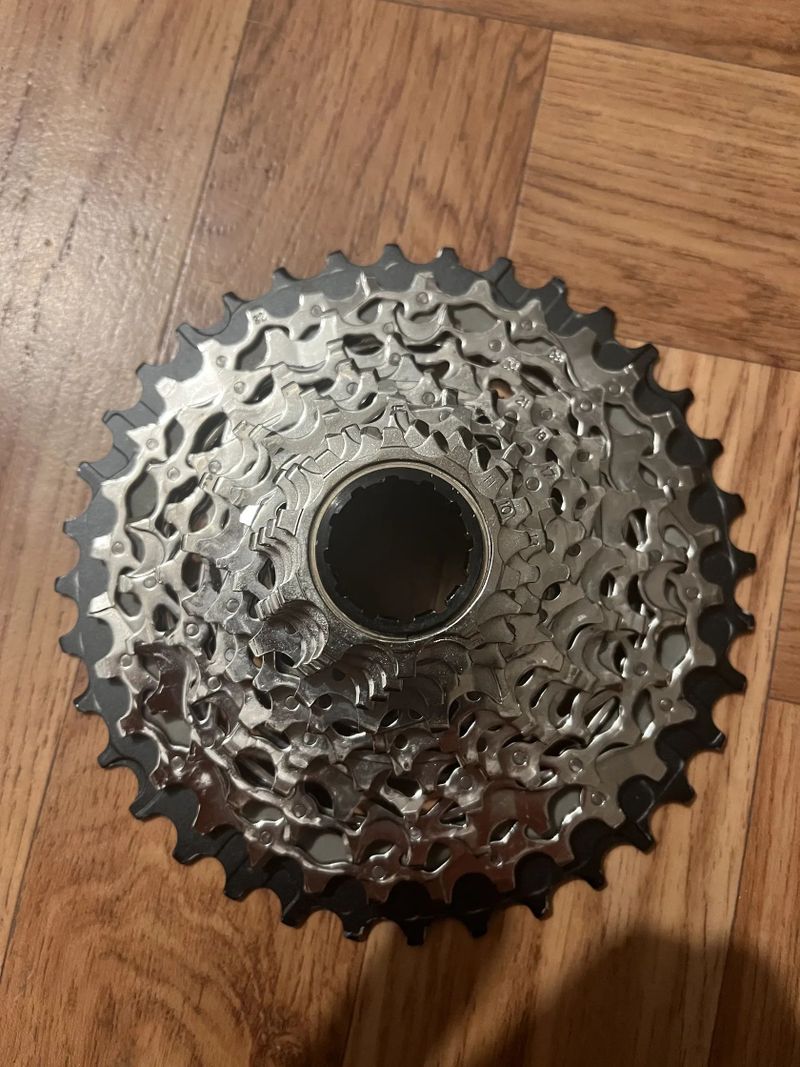 Prodám kazetu Sram Force