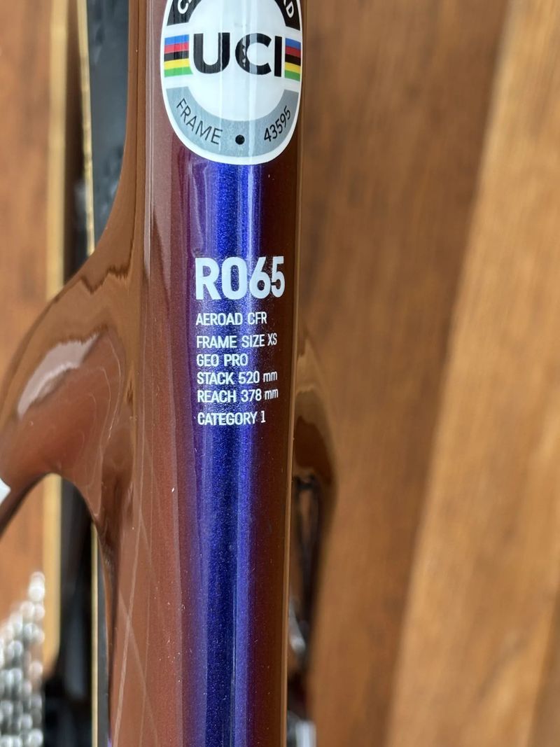 CANYON AEROAD CFR - vel. XS - DURA-ACE di2 2x12 - mírně použité