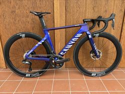 CANYON AEROAD CFR - vel. XS - ULTEGRA di2 2x12 - DT SWISS - NOVÉ