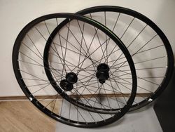 Zapletená kola 29" 30mm sundáno z nového kola