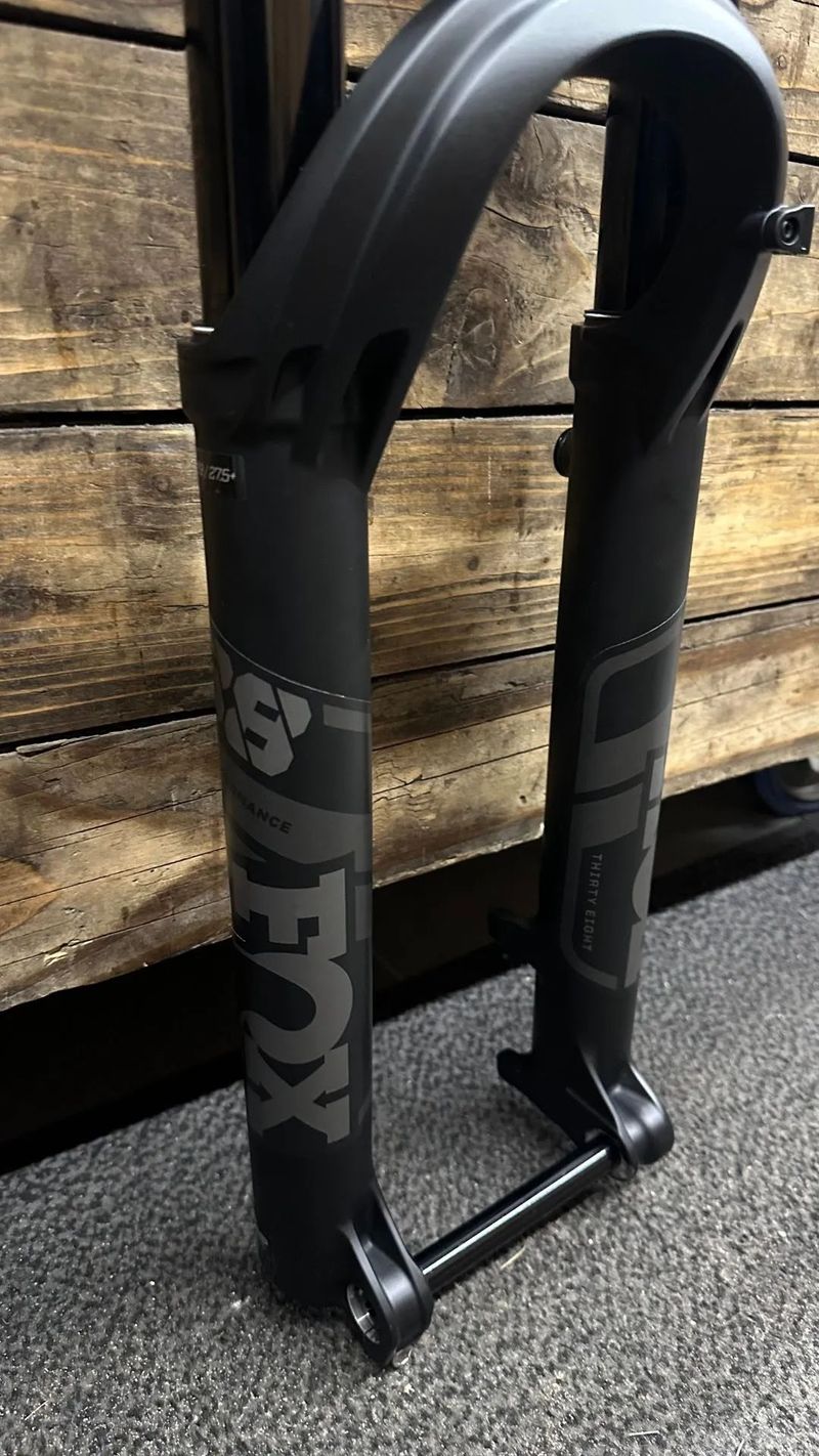 Nový FOX 38 Performance