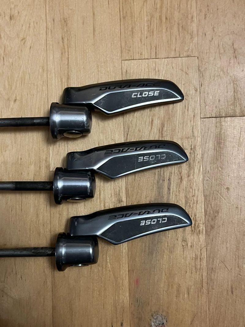 Rychloupinaky Shimano Dura-Ace typ 9000, par + navic