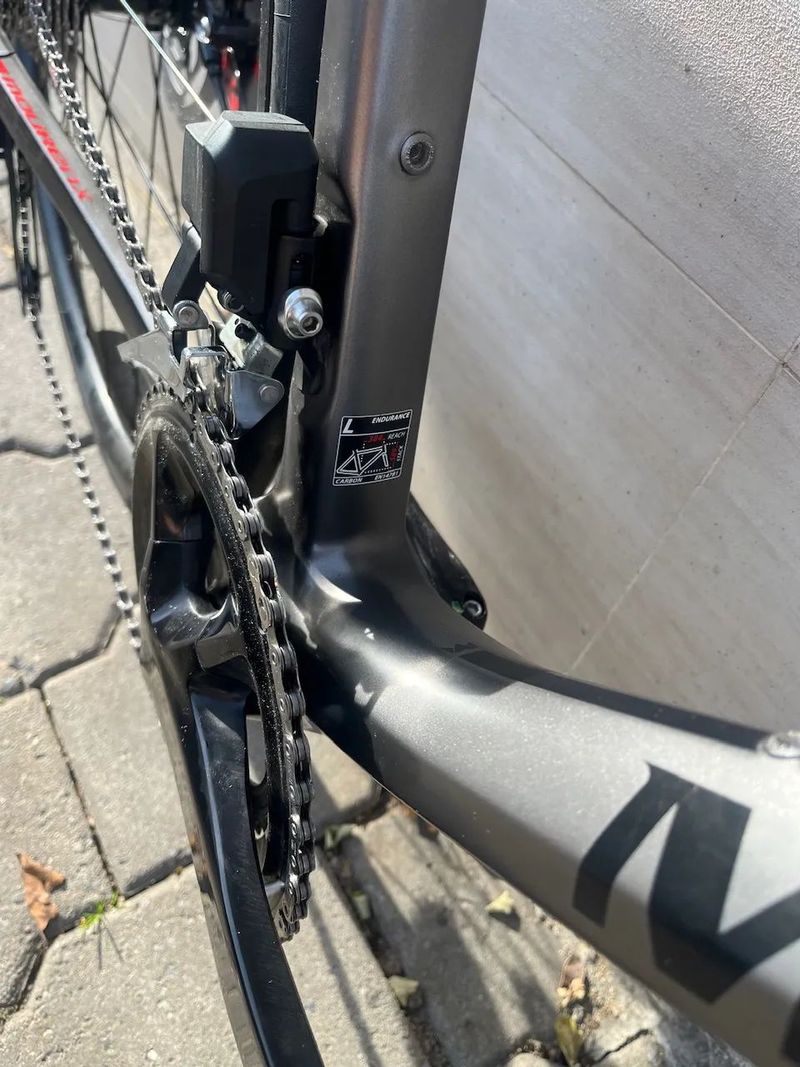 Karbonové silniční kolo Eddy Merckx Mourenx 69, nová sada Shimano 105 2x12s