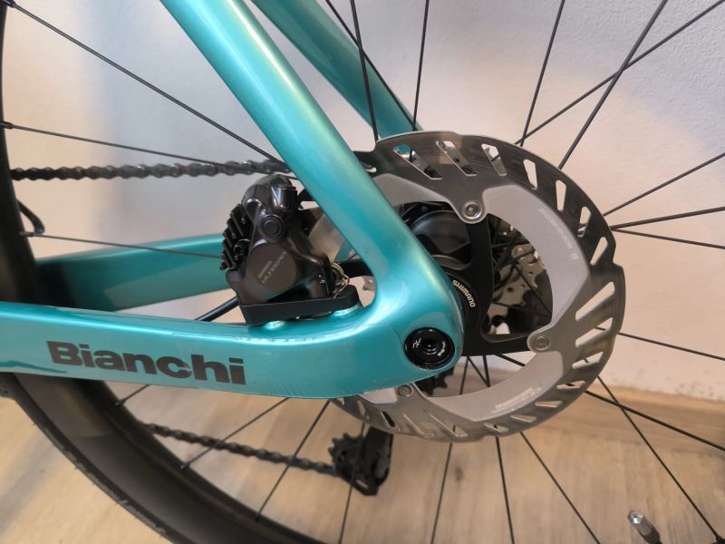 Bianchi Oltre Comp Ultegra Di2 12 SP 2025