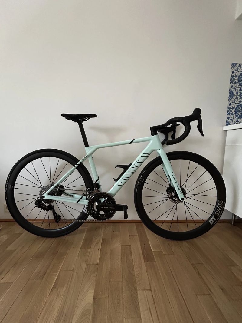 Canyon Ultimate CFR Di2 2025
