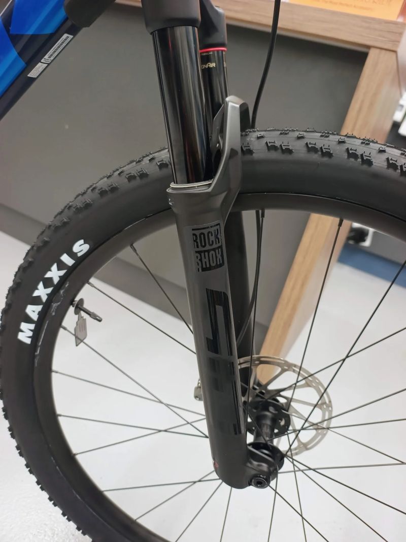 Trek PROCALIBER 9.7 GX AXS ROK 2024, vel. M/L ZÁRUKA