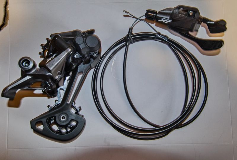 Přehazovačka Shimano RD-M8100 SGS + řadící páčka NOVÉ