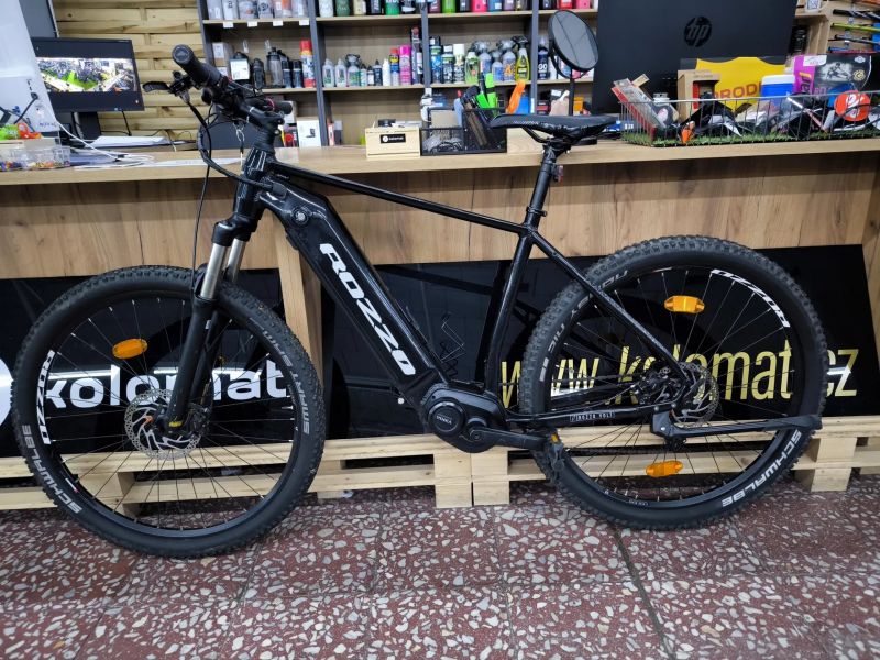 Rozzo VOLT 980, super stav, najeto 3700km, motor Vinka, baterie 720Wh, vzduch vidlice, velikost XL