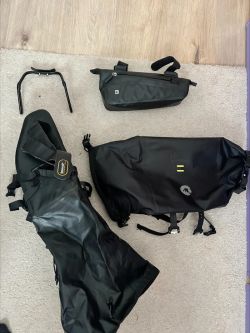 Kompletni vybava na Bikepacking od RHINOWALK