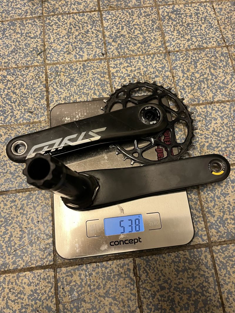 Karbonové Truvativ Stylo DUB Carbon kliky s absoluteBLACK oval převodníkem