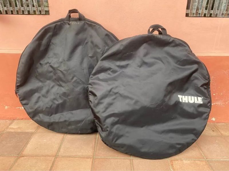 Pronájem kufru Thule Transition Roundtrip
