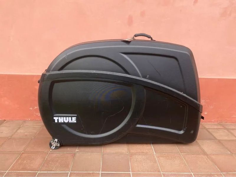 Pronájem kufru Thule Transition Roundtrip