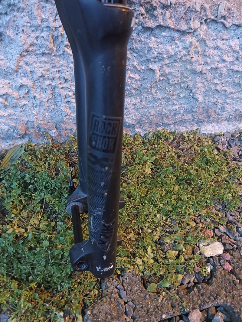 Rock Shox lyrik debon air 