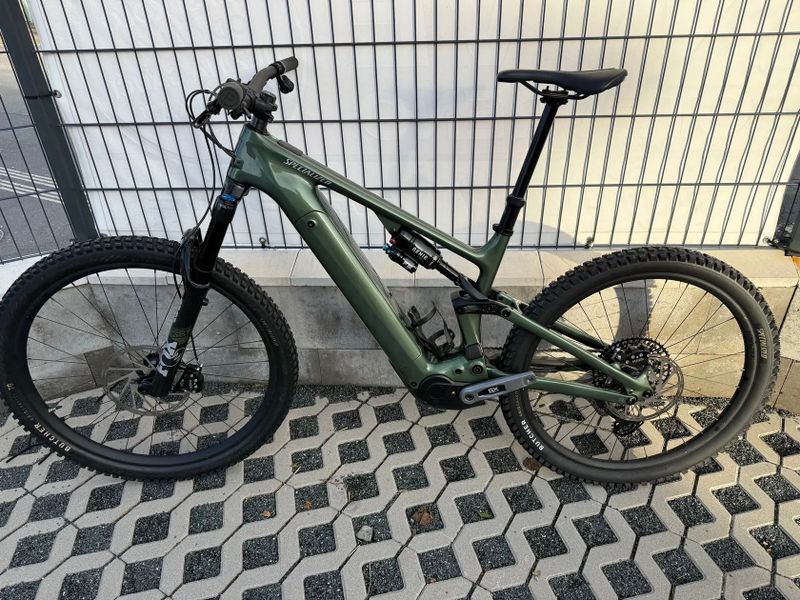 Levo G4 Expert velikost S4/L předváděcí kolo najeto 1030Km SUPER STAV