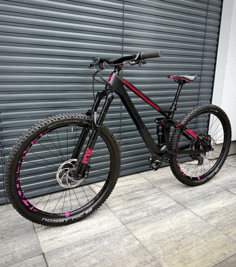 CUBE Sting WS 140 HPC RACE, vel. S, 27.5”