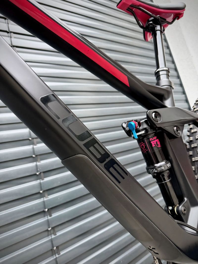 CUBE Sting WS 140 HPC RACE, vel. S, 27.5”