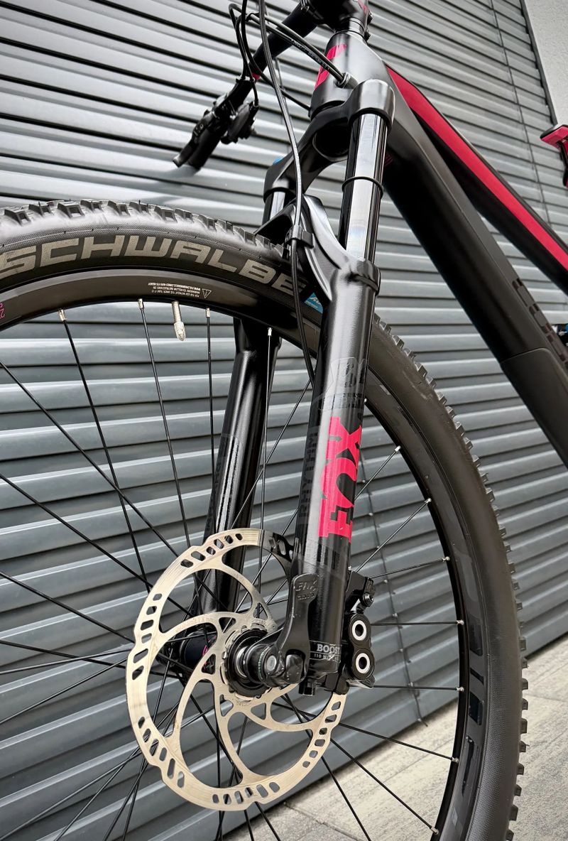 CUBE Sting WS 140 HPC RACE, vel. S, 27.5”