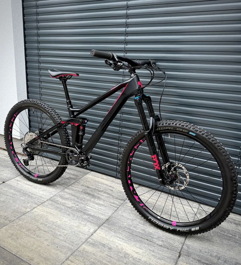 CUBE Sting WS 140 HPC RACE, vel. S, 27.5”