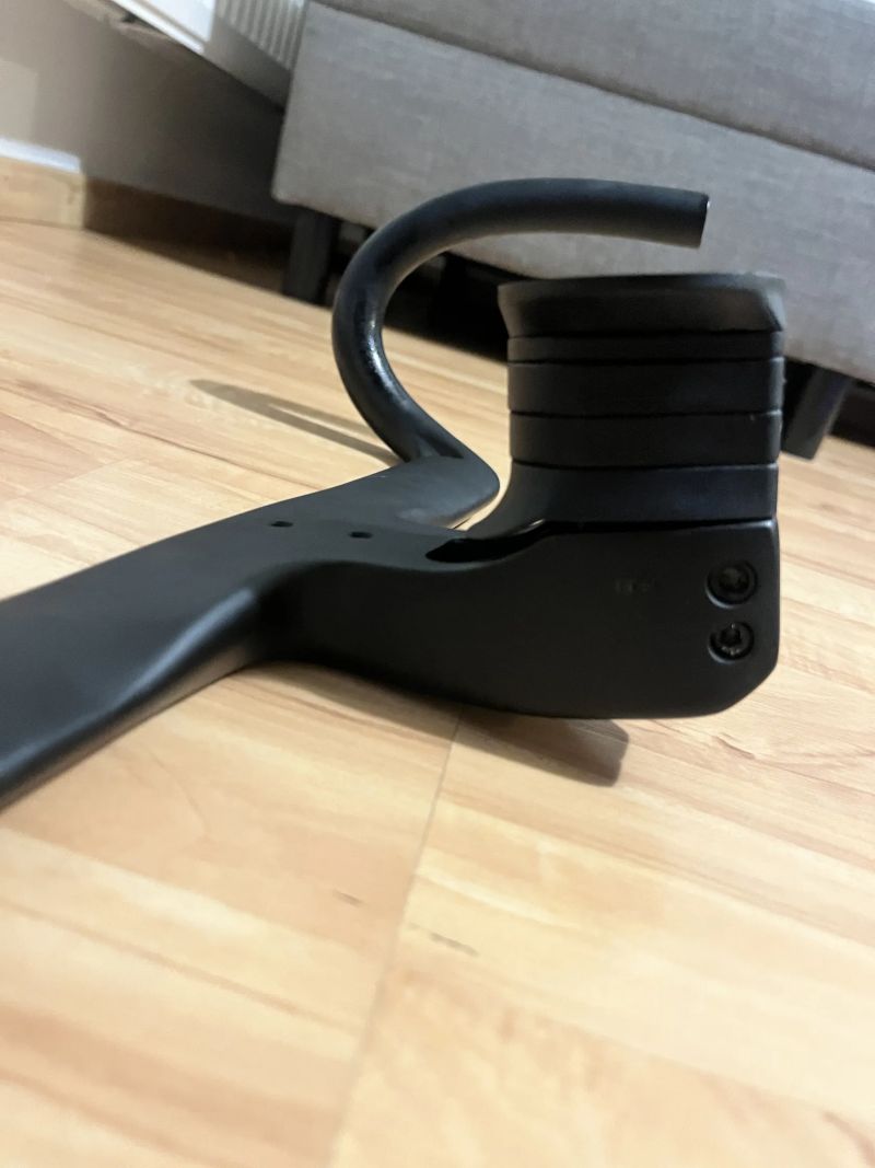 španělská karbonová integrovaná gravel řídítka Megamo