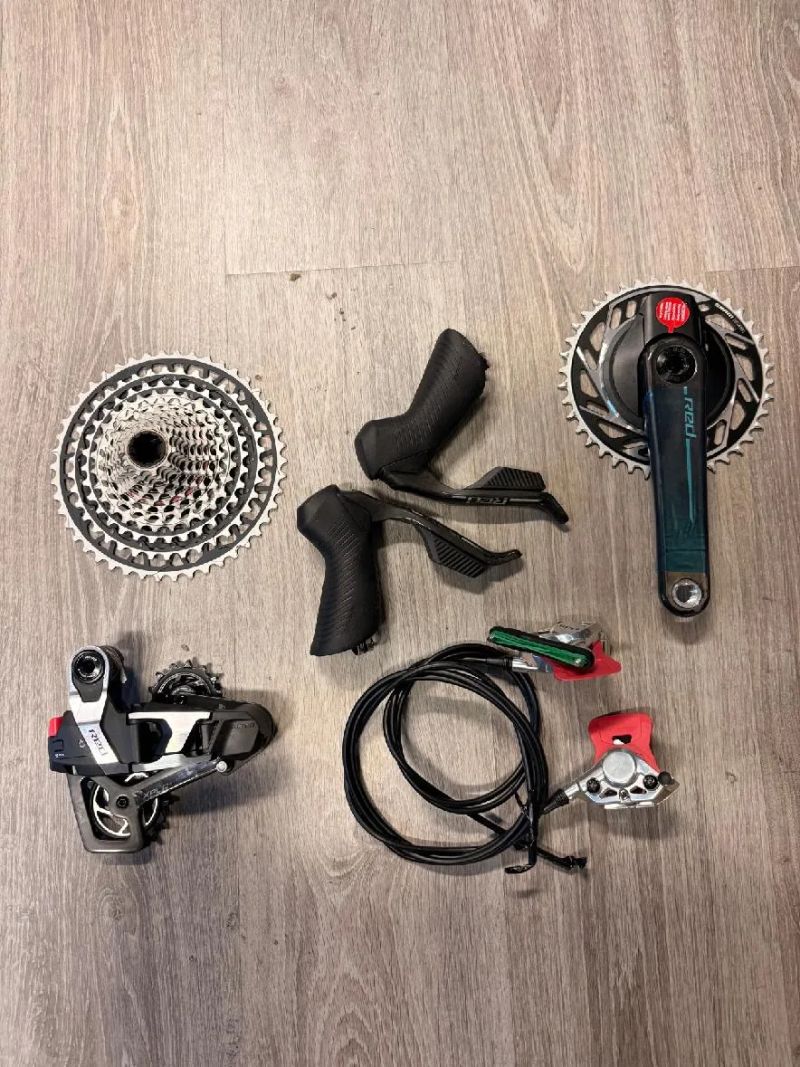 NOVÁ Sada Sram RED XPLR 13s