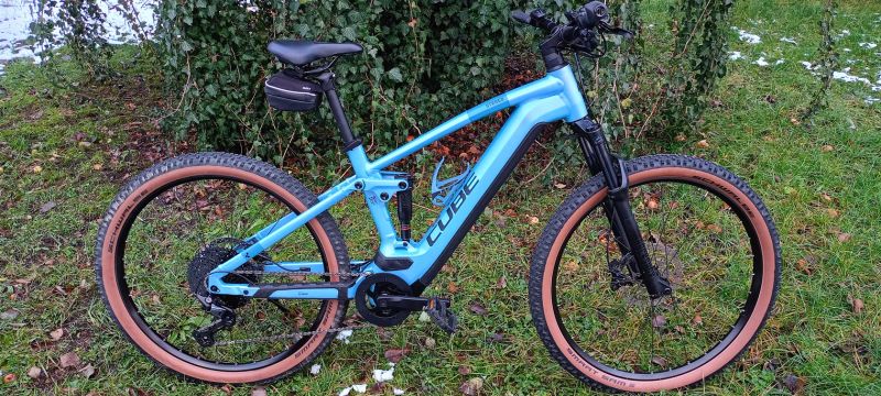 Cube Stereo Hybrid 120 Pro 750