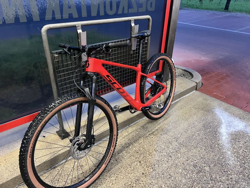 Kolo SCOTT Scale 940 red, 2024 Velikost rámu: M