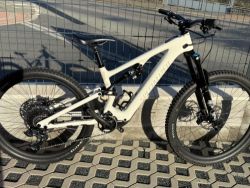Specialized Levo SL Comp Carbon najeto 725Km Zánovní Externí baterie 160Wh již v ceně