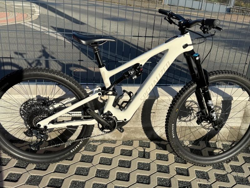 Specialized Levo SL Comp Carbon najeto 725Km Zánovní Externí baterie 160Wh již v ceně