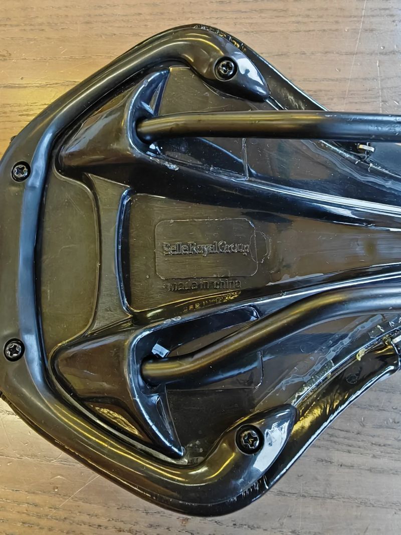 sedlo MONDRAKER / Selle Royal