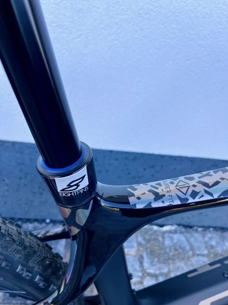 HT Ghost Lector UC Replica, vel. M, najeto cca 5km, jako nové.