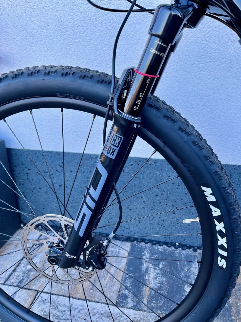 HT Ghost Lector UC Replica, vel. M, najeto cca 5km, jako nové.