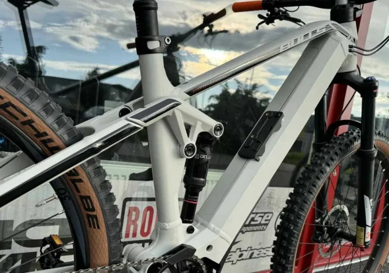 🔥🔥 SLEVA 65.000Kč -47%🔥🔥 Bulls Sonic EVO AM1 29/27,5 750Wh - M / L