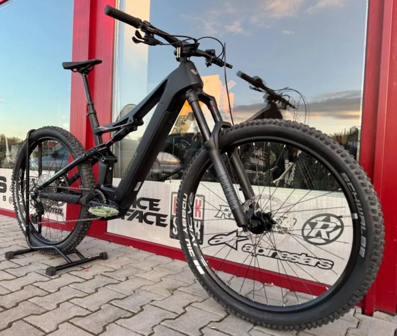 🔥🔥 SLEVA 18.000Kč 🔥🔥 Whistle B-Rush CA6.5 Black/Green carbon - BOSCH 5.gen 100 nm 