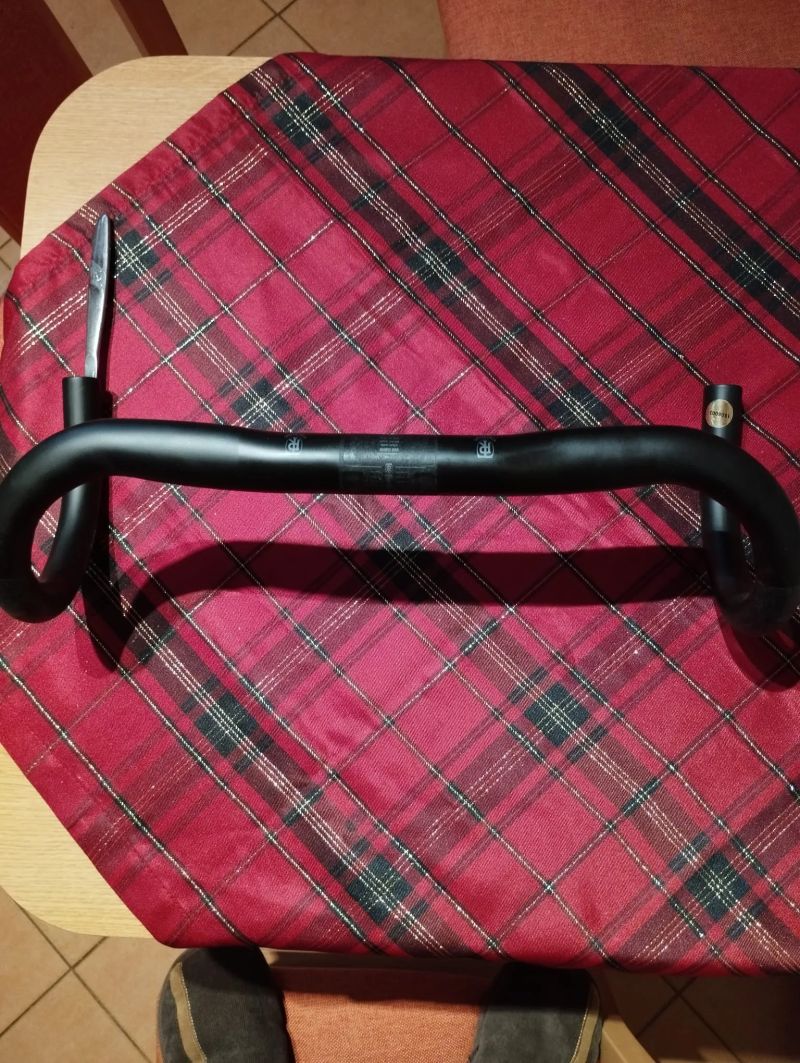 Prodám karbonová řidítka