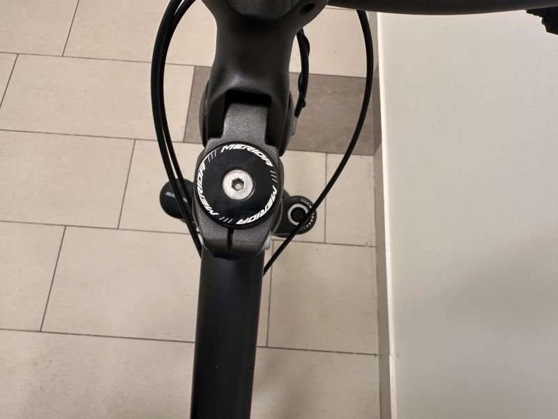 Merida Crossway 300 - pouze 5x použité