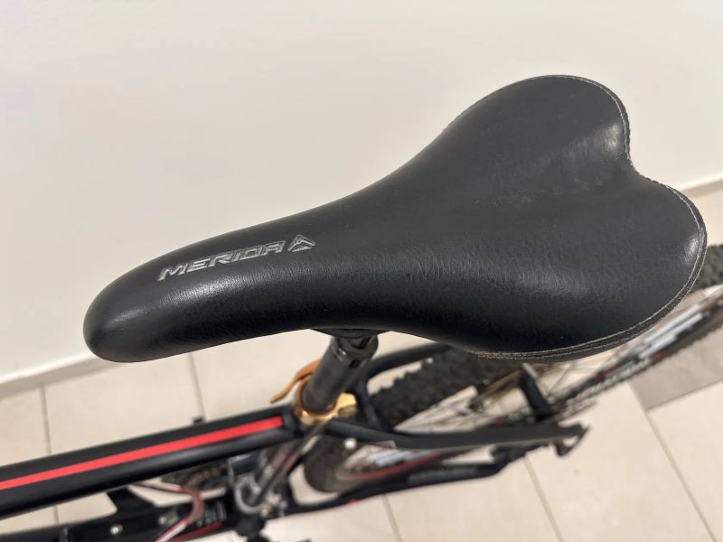 Merida Crossway 300 - pouze 5x použité