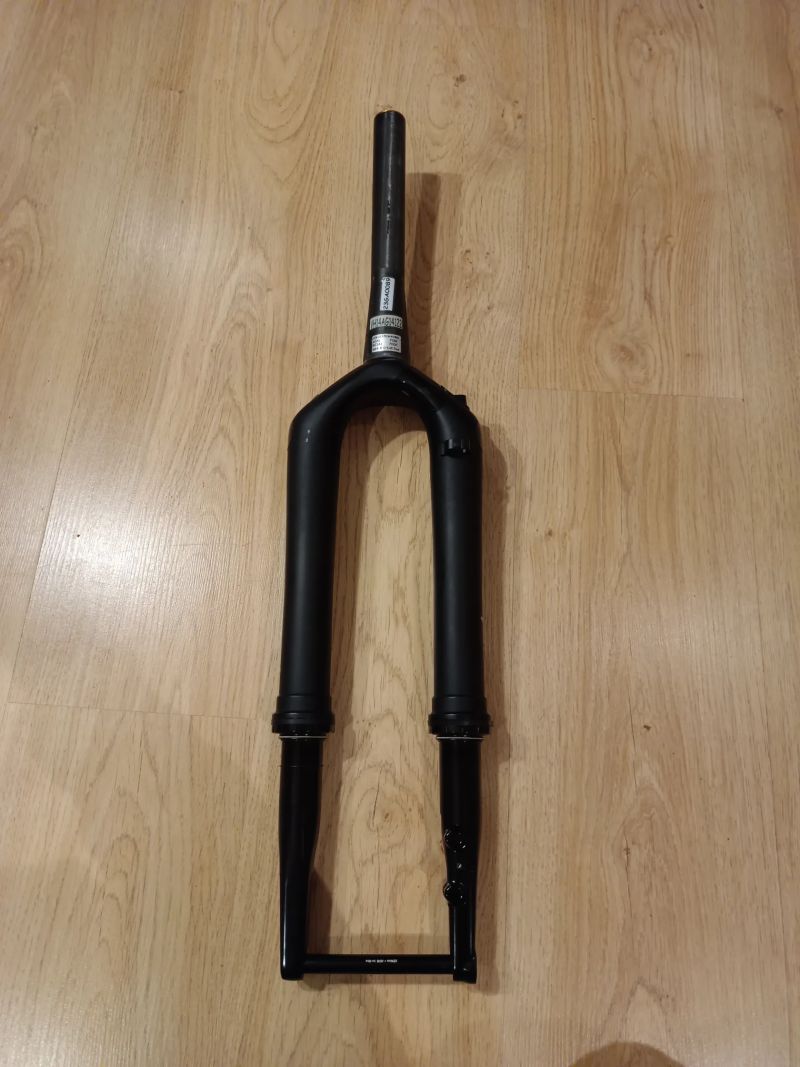 Gravel odpružená vidlice Cane Creek Invert CS