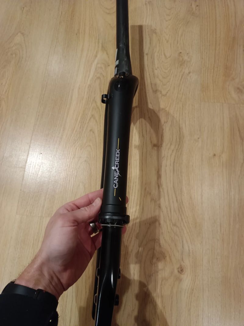 Gravel odpružená vidlice Cane Creek Invert CS