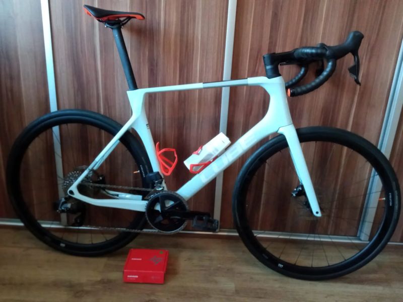 Cube Agree C:62 Pro Sram Rival ASX