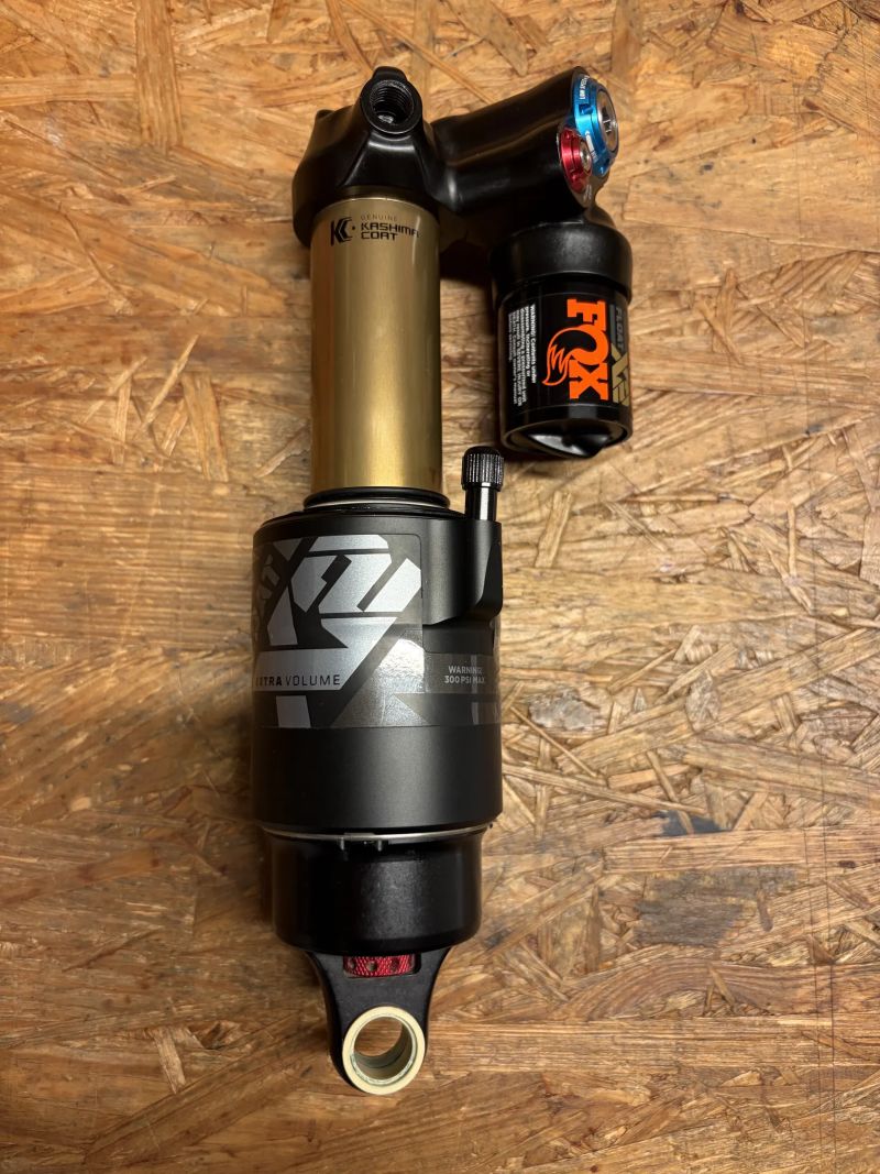 FOX X2 trunion - vzduch