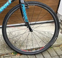 Prodám karbonová kola 