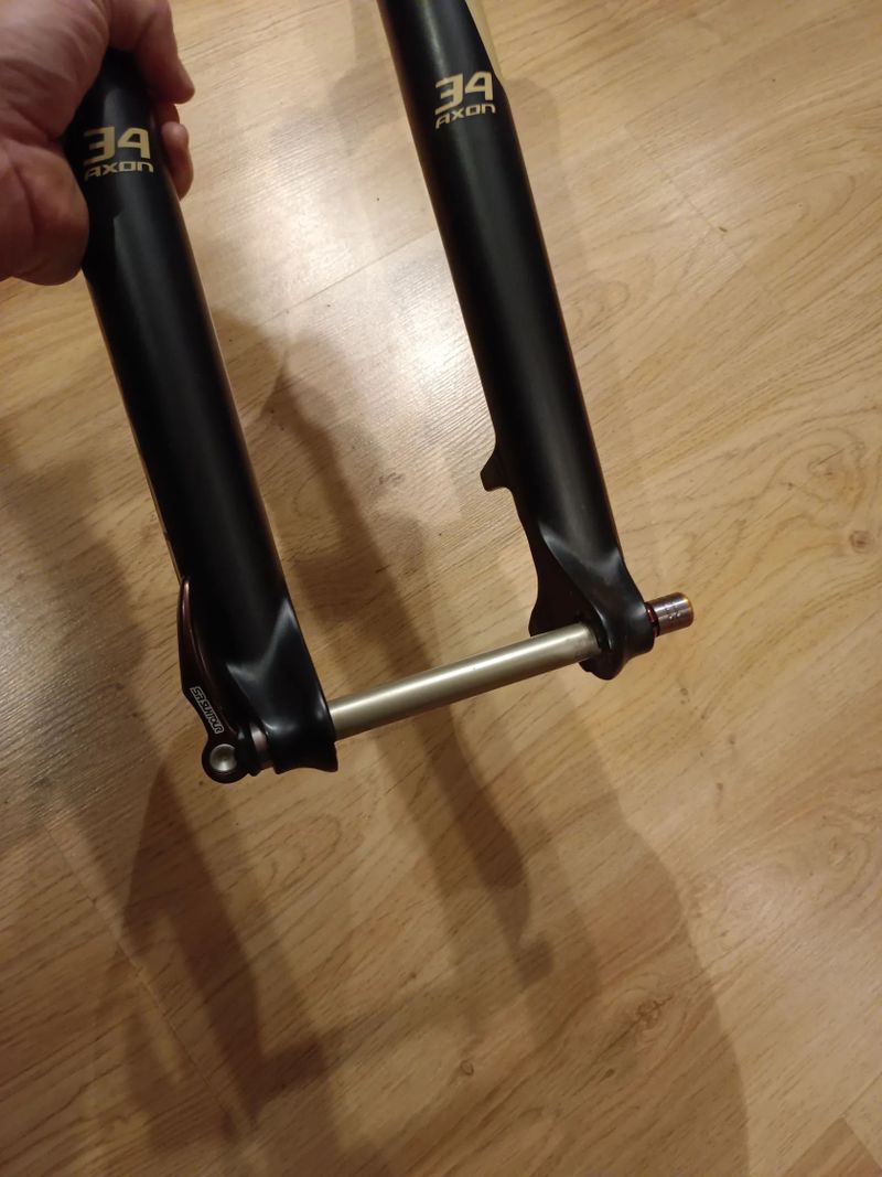 SR Suntour Axon Werx 