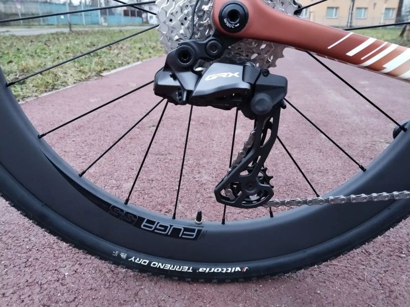 BOTTECCHIA Gravel OVERLAND Shimano GRX 825 Di2