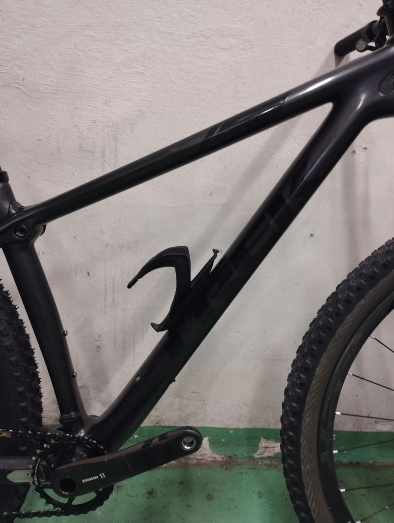  TREK PROCALIBER 9.8.- KARBONOVÁ KOLA Bontragger Kovee Pro, 9.8kg